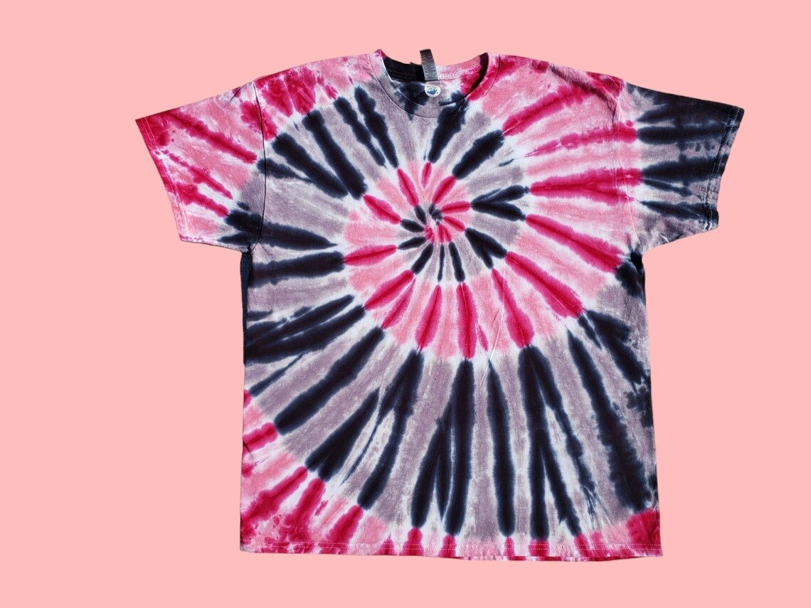 Abstract Tie Dye Spiral T-Shirt in Pinks, Black and Gray